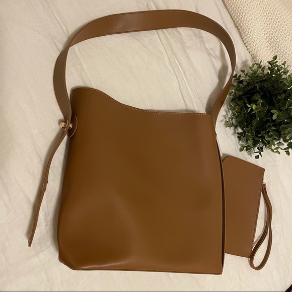 Tan shoulder bag - Picture 1 of 4